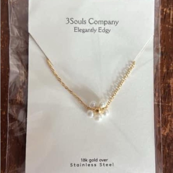 Jewelry - Flower 3 Souls Company Necklace